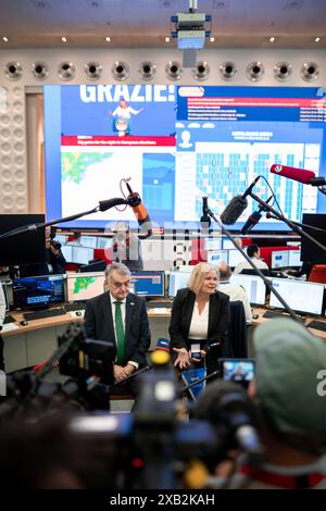 10. Juni 2024, Nordrhein-Westfalen, Neuss: Herbert Reul (CDU), Innenminister des Landes Nordrhein-Westfalen, und Bundesinnenministerin Nancy Faeser sitzen während einer Pressekonferenz im Internationalen Zentrum für polizeiliche Zusammenarbeit (IPCC). Der IPCC wird während der Fußball-Europameisterschaft das Polizeipräsidium für ganz Deutschland sein. Foto: Fabian Strauch/dpa Stockfoto