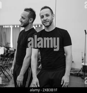 Der Tänzer Manuel Liñan während seiner Vorführung seiner Show Muerta de amor im Centro Coreografico Canal, am 10. Juni 2024 in Madrid, Spanien Stockfoto