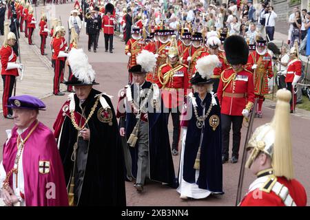 Aktenfoto vom 06/23 von König Karl III. Und Königin Camilla, die letztes Jahr beim jährlichen Orden des Strumpfhosendienstes teilnahmen. Der König wird nächste Woche am jährlichen Garter Day in Windsor Castle teilnehmen, wie Buckingham Palace angekündigt hat. Charles reiste vergangene Woche zum 80. Jahrestag nach Frankreich, obwohl er sich noch immer einer Krebsbehandlung unterzog. Ausgabedatum: Montag, 10. Juni 2024. Stockfoto