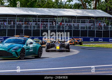 Safety Car - Aston Martin Vantage Max Verstappen (NED) - Oracle Red Bull Racing - Red Bull RB20 - Honda RBPTduring Formula 1 AWS Grand Prix du Canada 2024, Montreal, Quebec, Kanada, vom 6. Bis 9. Juni - Runde 9 von 24 der F1-Weltmeisterschaft 2024 Stockfoto