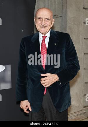 Nicht Er, Italien. Juni 2024. Luino, Italien Salvatore Accardo spricht und erhält den Chiara 2024 Award beim Il Festival del Racconto mit einem Interview von Nicola Siani auf dem Foto: Salvatore Accardo Credit: Independent Photo Agency/Alamy Live News Stockfoto