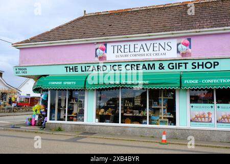 Treleavens Ice Cream and Gift Shop, The Lizard Village, Cornwall, Großbritannien - John Gollop Stockfoto