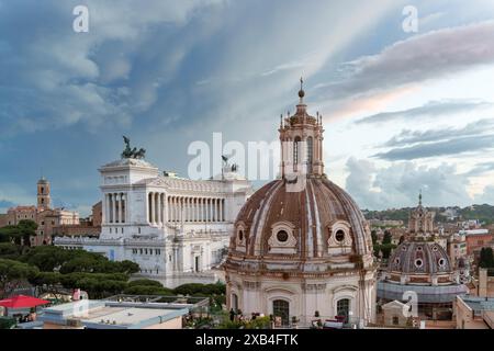 Blick auf die Denkmäler Victor Emmanuell II und Trajans Forum Historisches Zentrum von Rom UNESCO-Weltkulturerbe Hauptstadt Italiens Rom, Region Latium, Stockfoto