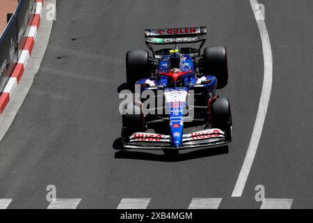 Monte Carlo, Fürstentum Monaco. Mai 2024. Formel 1 Grand Prix de Monaco auf dem Circuit de Monaco in Monte Carlo. Im Bild: Yuki Tsunoda (JPN) vom Visa Cash App RB Formel-1-Team während der dritten Trainingseinheit © Piotr Zajac/Alamy Live News Stockfoto