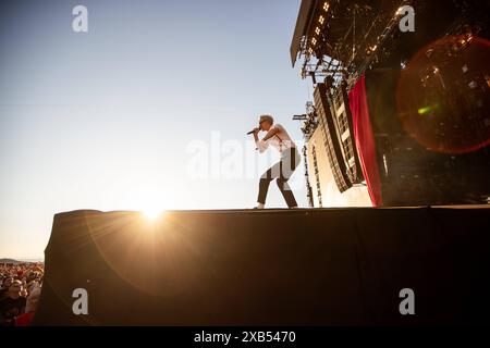 Felix Brummer/Kummer Gesang während des Auftritts der deutschen Rap-Rock-Band Kraftklub im Rahmen des Festivals Rock am Ring 2024 am Nürburgring. Nürburgring Rheinland-Pfalz Deutschland *** Felix Brummer Kummer singt während des Auftritts der deutschen Rap-Rock-Band Kraftklub im Rahmen des Rock am Ring 2024 Festivals auf dem Nürburgring Nürburgring Rheinland-Pfalz Deutschland Stockfoto