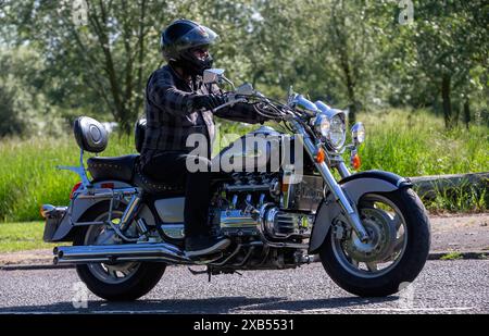 Stony Stratford, Großbritannien - 2. Juni 2024: Honda F6c Valkyrie Motorrad 1999 auf einer britischen Landstraße Stockfoto