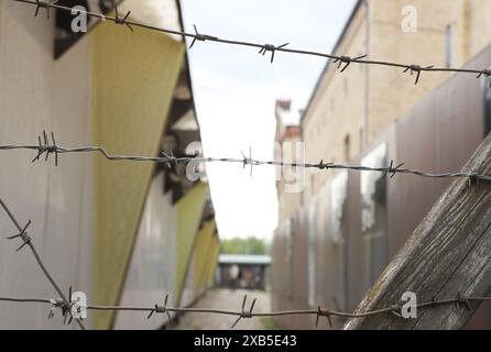 Ausstellungen im Rigaer Ghetto- und Holocaust-Museum, das an die jüdische Gemeinde Lettlands erinnert und die tragische Geschichte der NS-Jahre im 2. Weltkrieg erzählt. Stockfoto