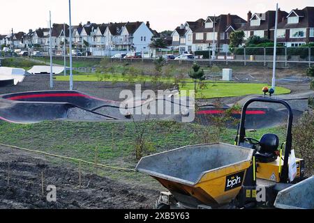 Bau des Brighton Plaza Skateparks Hove England UK Stockfoto