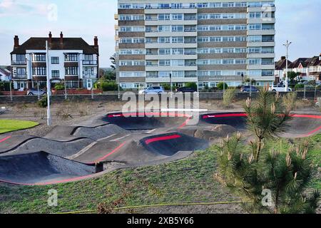 Bau des Brighton Plaza Skateparks Hove England UK Stockfoto