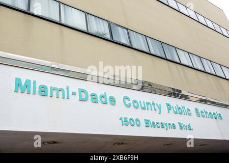 Miami Florida, Biscayne Boulevard, Public Schools School Board Miami-Dade County, Schildergebäude außen, Board of Education Administration, visito Stockfoto