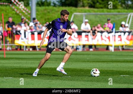 Thomas Müller (Deutschland, #13) am Ball, GER, DFB, Oeffentliches Training, Fussball Herren Nationalmannschaft Deutschland, UEFA Fussball Europameisterschaft 2024, Herzogenaurach 10.06.2024. Foto: Eibner-Pressefoto/Florian Wiegand Stockfoto