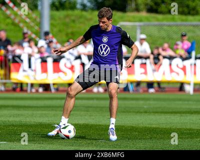 Thomas Müller (Deutschland, #13) am Ball, GER, DFB, Oeffentliches Training, Fussball Herren Nationalmannschaft Deutschland, UEFA Fussball Europameisterschaft 2024, Herzogenaurach 10.06.2024. Foto: Eibner-Pressefoto/Florian Wiegand Stockfoto