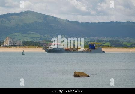 Hopper-Bagger-Schiff Tristao da Cunha arbeitet in der Bucht Santander Cantabria Spanien Stockfoto