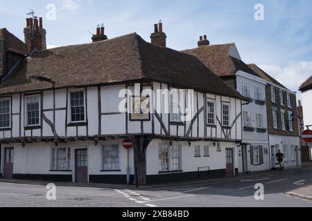 15. Jahrhundert, Fachwerkhaus, The Admiral Owen in Sandwich, kent. Dauerhaft geschlossen Stockfoto