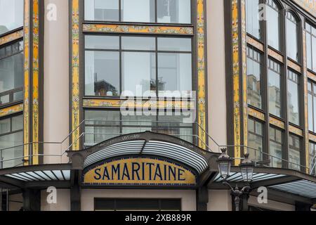 Kaufhaus La Samaritaine, ikonisches Art déco-Logo. Luxuseinkaufsstraße. Rue de Rivoli. Paris, Frankreich, Europa, Europäische Union, EU Stockfoto