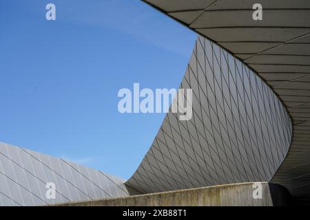 Architektonische Details des National Aquarium Denmark, den Blå Planet, The Blue Planet, in Kastrup, einem Vorort von Kopenhagen Stockfoto