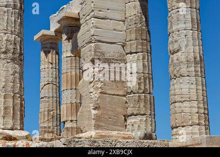 Der antike griechische Tempel Poseidon am Kap Sounion, erbaut 444 440 v. Chr., ist eines der wichtigsten Denkmäler des Goldenen Zeitalters von Athen Stockfoto