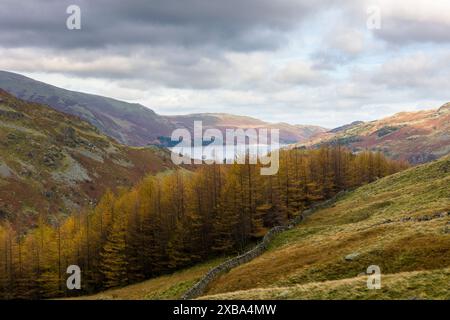 Haweswater Reservoir vom Gatescarth Pass in Mardale im English Lake District National Park, Cumbria, England. Stockfoto