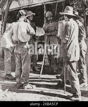 Brigadier O.C. Wingate, Zentrum, sprach mit den Männern unter seinem Kommando, nachdem er von einer britischen Guerilla-Expedition in Burma im Mai 1943 zurückgekehrt war. Generalmajor Orde Charles Wingate, DSO & Two Bars, 1903–1944. Leitender Offizier der britischen Armee, der während des Burma-Feldzugs im Zweiten Weltkrieg die Chindit-Missionen in japanischem Territorium errichtete. Aus dem Krieg in Bildern, 4. Jahr. Stockfoto