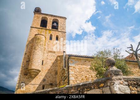 Kirche San Vicente Martir. Braojos de la Sierra, Madrid, Spanien. Stockfoto