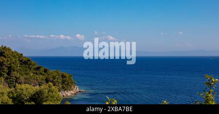 Blick von Koukounaris über die Ägäis Stockfoto