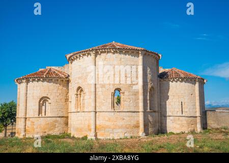 Apsiden. Kirche Santa Maria de la Varga, Uceda, Provinz Guadalajara, Castilla La Mancha, Spanien. Stockfoto