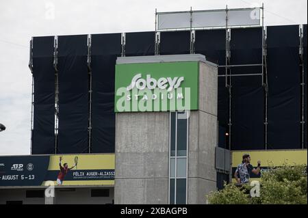 Toronto, ON, Kanada – 10. August 2023: Das Logo und das Markenschild auf der Sportarena Sobeys Stadium in Toronto Stockfoto