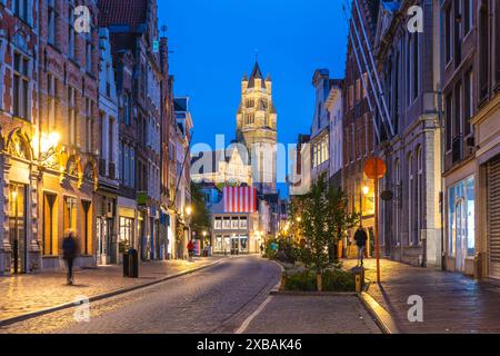 Der Glockenturm der St. Salvators Kathedrale in Brügge, Belgien Stockfoto