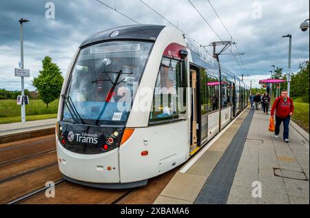 Edinburgh Tram am Bahnhof Ingliston Park & Ride in der Nähe von Edinburgh, Schottland Stockfoto