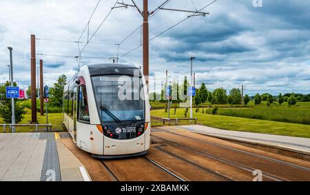 Edinburgh Tram am Bahnhof Ingliston Park & Ride in der Nähe von Edinburgh, Schottland Stockfoto