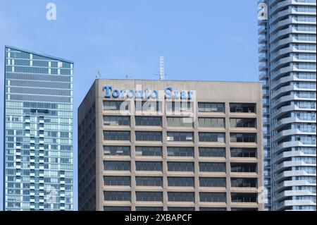 Toronto, ON, Kanada – 23. August 2023: Blick auf das Zeitungsschild Toronto Star Stockfoto