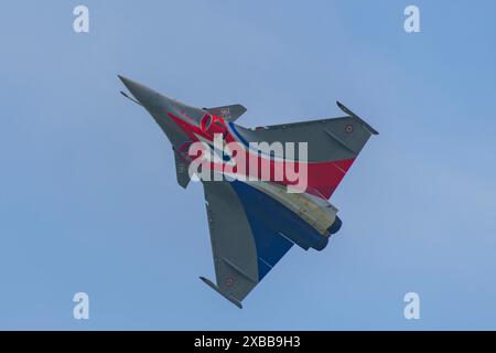 Dassault Rafale auf der Le Temps des Helices Air Show 2024 in La Ferte-Alais, Frankreich Stockfoto