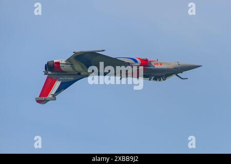 Dassault Rafale auf der Le Temps des Helices Air Show 2024 in La Ferte-Alais, Frankreich Stockfoto