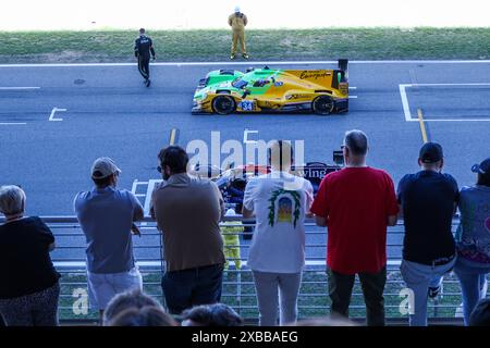 Ollie Grey im Oreca 07 LMP2 auf der Startaufstellung für das europäische LMP2-Rennen der Le Mans-Serie auf der Rennstrecke Barcelona, Spanien am 4/24 Stockfoto