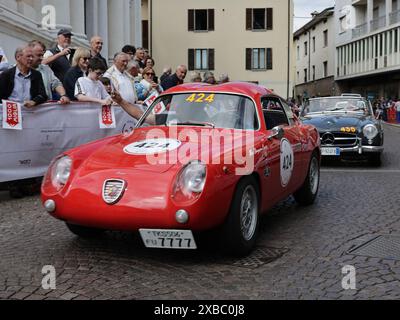 Brescia, Italien. Juni 2024. Die Teilnehmer des Miglia Race 1000 2022 in Brescia (BS), Italien am 10. Juni 2024. Quelle: Unabhängige Fotoagentur/Alamy Live News Stockfoto