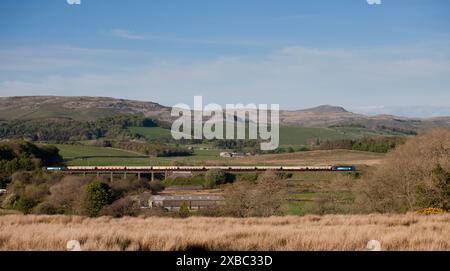 05/2013 Clapham Viaduct (Yorkshire) 47818 + 47501 Handwerker (Schwanz) 1Z79 1645 Ravenglass - Crewe Northern Belle (eng Work @ Lancaster South Jn) Stockfoto