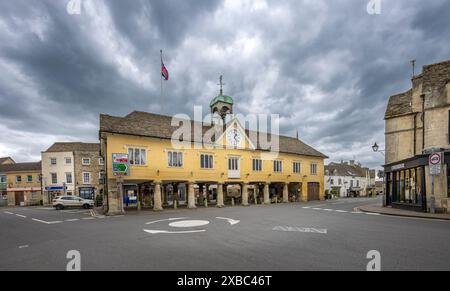 Tetbury Market House – historisches Wahrzeichen in Tetbury, Gloucestershire, Großbritannien am 11. Juni 2024 Stockfoto