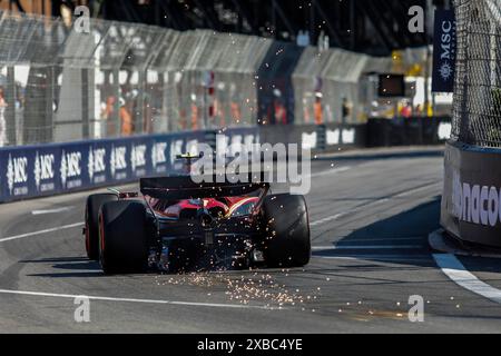 Monte Carlo, Fürstentum Monaco. Mai 2024. Formel 1 Grand Prix de Monaco auf dem Circuit de Monaco in Monte Carlo. Im Bild: Carlos Sainz (SPA) von Scuderia Ferrari im Ferrari SF-24 während des Qualifying im Swimmingpool Chicane © Piotr Zajac/Alamy Live News Stockfoto