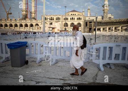 Mekka, Saudi-Arabien - 31. Mai 2024: Hajj und Umrah pilgern aus Bangladesch bei Masjidil Haram, große Moschee in Mekka. Hajj 2024. Stockfoto