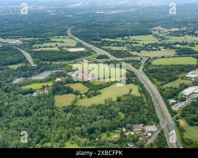 Luftaufnahme des Autobahnkreuzes Kreuz Breitscheid an der A3 A52, Nordrhein-Westfalen, Deutschland Stockfoto