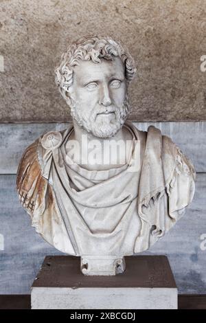 Porträtbüste von Antoninus Pius, römischer Kaiser, Agora Museum in der Stoa von Attalos, Athen, Griechenland Stockfoto