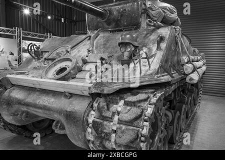 Bovington.Dorset.Vereinigtes Königreich.25. Februar 2024.der Sherman M4A2 Panzer aus dem Film (Fury) ist im Tank Museum in Dorset zu sehen Stockfoto