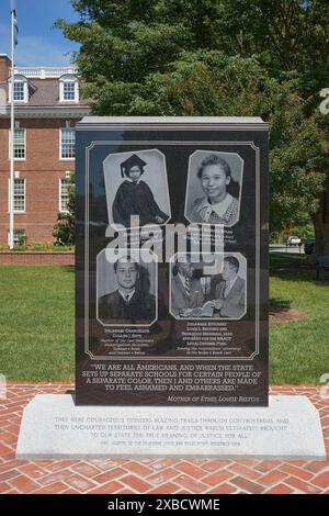 Denkmal zur Erinnerung an Delaware's Rolle in der bahnbrechenden Rechtssache Brown vs., Board of Education of Topeka zum 70. Jahrestag des Falles. Stockfoto