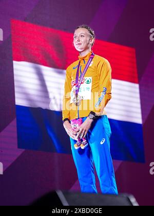 Rom, Italien. Juni 2024. ROM, ITALIEN - 11. JUNI: Femke Bol aus den Niederlanden gewann die Goldmedaille während der Medaillenzeremonie, nachdem sie am 400 5. Tag der Leichtathletik-Europameisterschaft am 11. Juni 2024 im Stadio Olimpico in Rom, Italien, am 11. Juni 2024 teilgenommen hatte. (Foto: Joris Verwijst/BSR Agency) Credit: BSR Agency/Alamy Live News Stockfoto