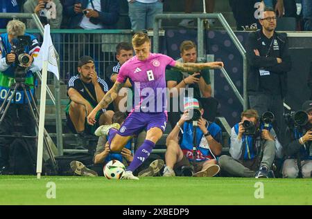 Toni Kroos, DFB 8 beim Eckball Ecke, Eckfahne, Eckfahne, im Freundschaftsspiel DEUTSCHLAND - GRIECHENLAND 2-1 in Vorbereitung auf die Europameisterschaft 2024 am 3. Juni 2024 in Nürnberg, Deutschland. Fotograf: Peter Schatz Stockfoto