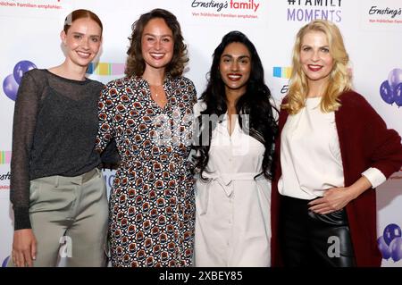 Sandra Hunke, Saskia Grimm, Sayana Ranjan und Tanja Bülter bei der Ernsting’s Family Fashion Show 2024 im Hotel Atlantic. Hamburg, 11.06.2024 *** Sandra Hunke, Saskia Grimm, Sayana Ranjan und Tanja Bülter auf der Ernsting s Family Fashion Show 2024 im Hotel Atlantic Hamburg, 11 06 2024 Foto:xgbrcix/xFuturexImagex enrstings 4602 Stockfoto