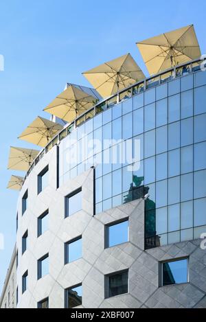 Wien, Österreich - Haas Haus gemischte Entwicklung am Stephansplatz von Hans Hollein Stockfoto