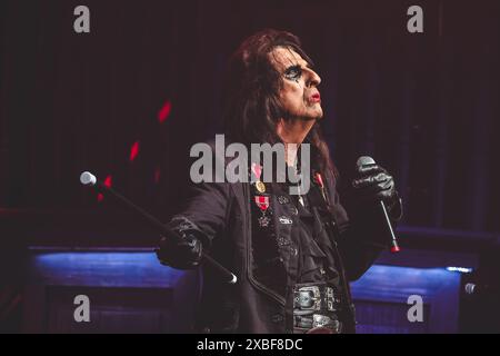 Aarhus, Dänemark. Juni 2024. Die US-amerikanische Sängerin Alice Cooper gibt ein Live-Konzert im Musikhuset in Aarhus. (Foto: Gonzales Photo/Alamy Live News Stockfoto