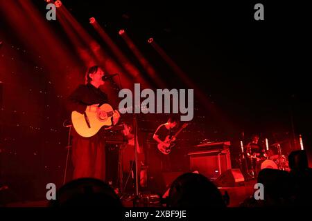 Thom Yorke, Jonny Greenwood und Tom Skinner, v.l., von der Band The Smile bei einem Konzert in der Uber Eats Music Hall in Berlin, 11. Juni 2024. The Smile Konzert Berlin *** Thom Yorke, Jonny Greenwood und Tom Skinner, von links, von der Band The Smile bei einem Konzert in der Uber Eats Music Hall in Berlin, 11. Juni 2024 The Smile Konzert Berlin Stockfoto