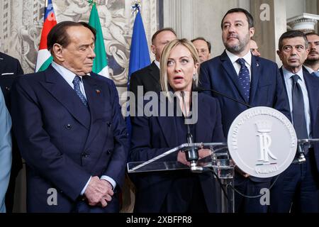 Roma, Italien. Oktober 2022. Foto Roberto Monaldo/LaPresse21-10-2022 Roma (Italia) Politica Quirinale - Consultazioni Nella foto Giorgia Meloni, Matteo Salvini e Silvio Berlusconi e le delegazioni di FDI, Lega e FI 21-10-2022 Rom (Italien) Politics Quirinale Palace - Konsultationen im Bild Giorgia Meloni, Matteo Salvini, Silvio Berlusconi Credit: LaPresse/Alamy Live News Stockfoto